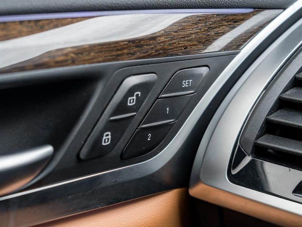 2021 BMW X3 xDrive30i Premium Essential Pkg Hard Disk Drive Me Photo