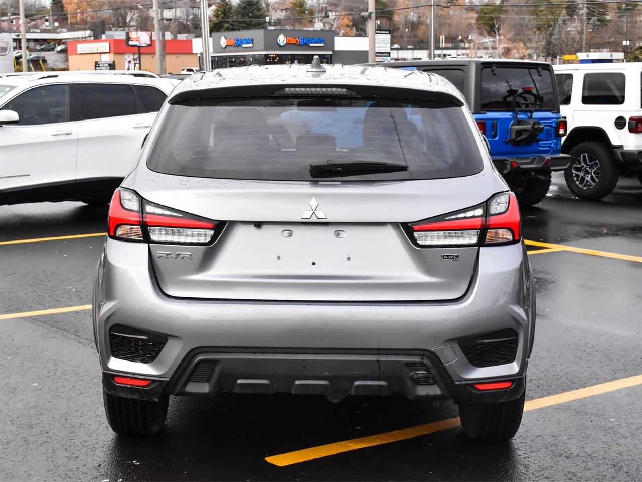 2022 Mitsubishi RVR ES Photo