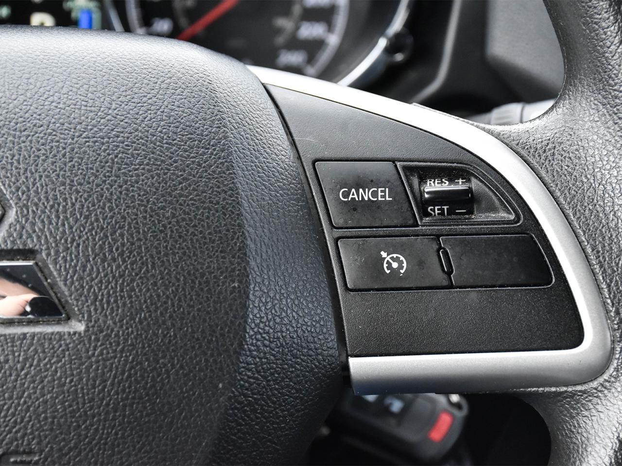 2022 Mitsubishi RVR ES Photo