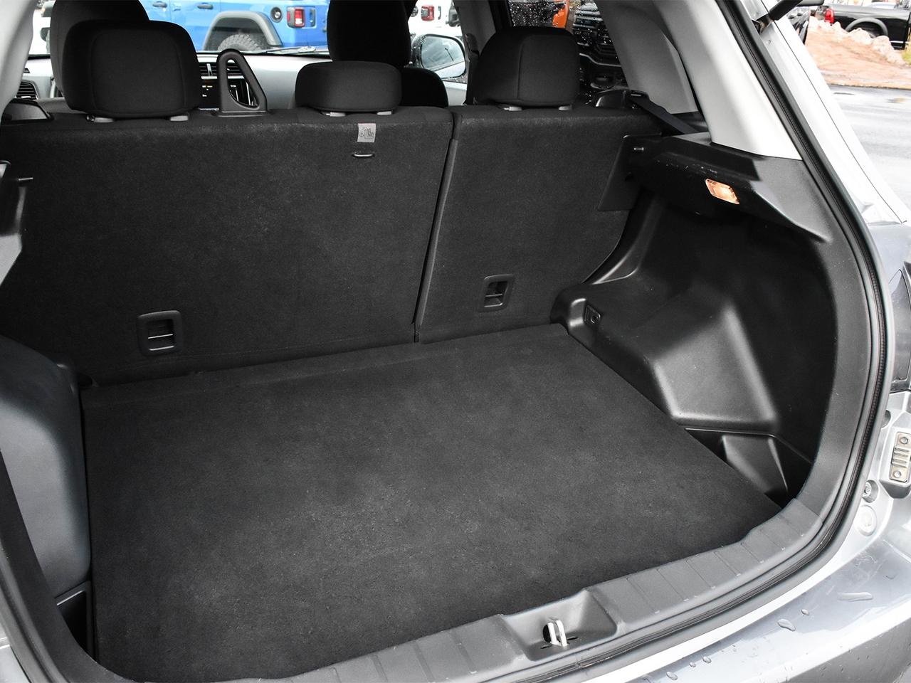 2022 Mitsubishi RVR ES Photo