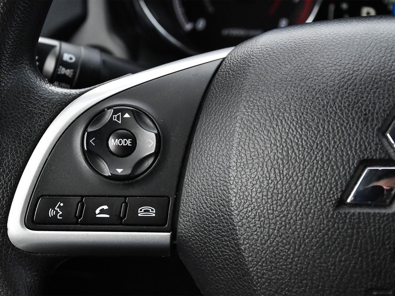 2022 Mitsubishi RVR ES Photo