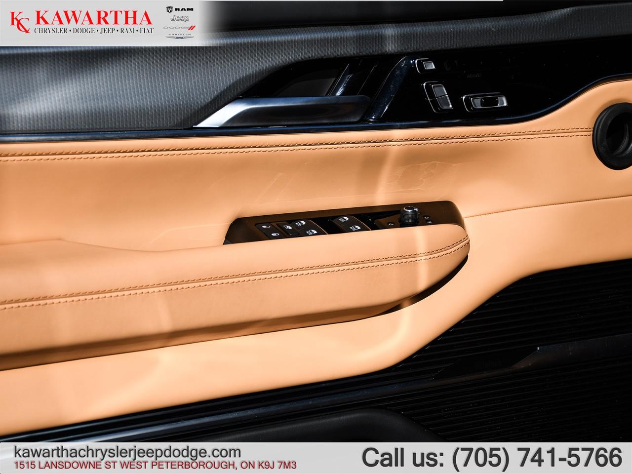 2023 Jeep Grand Wagoneer L Series III Photo