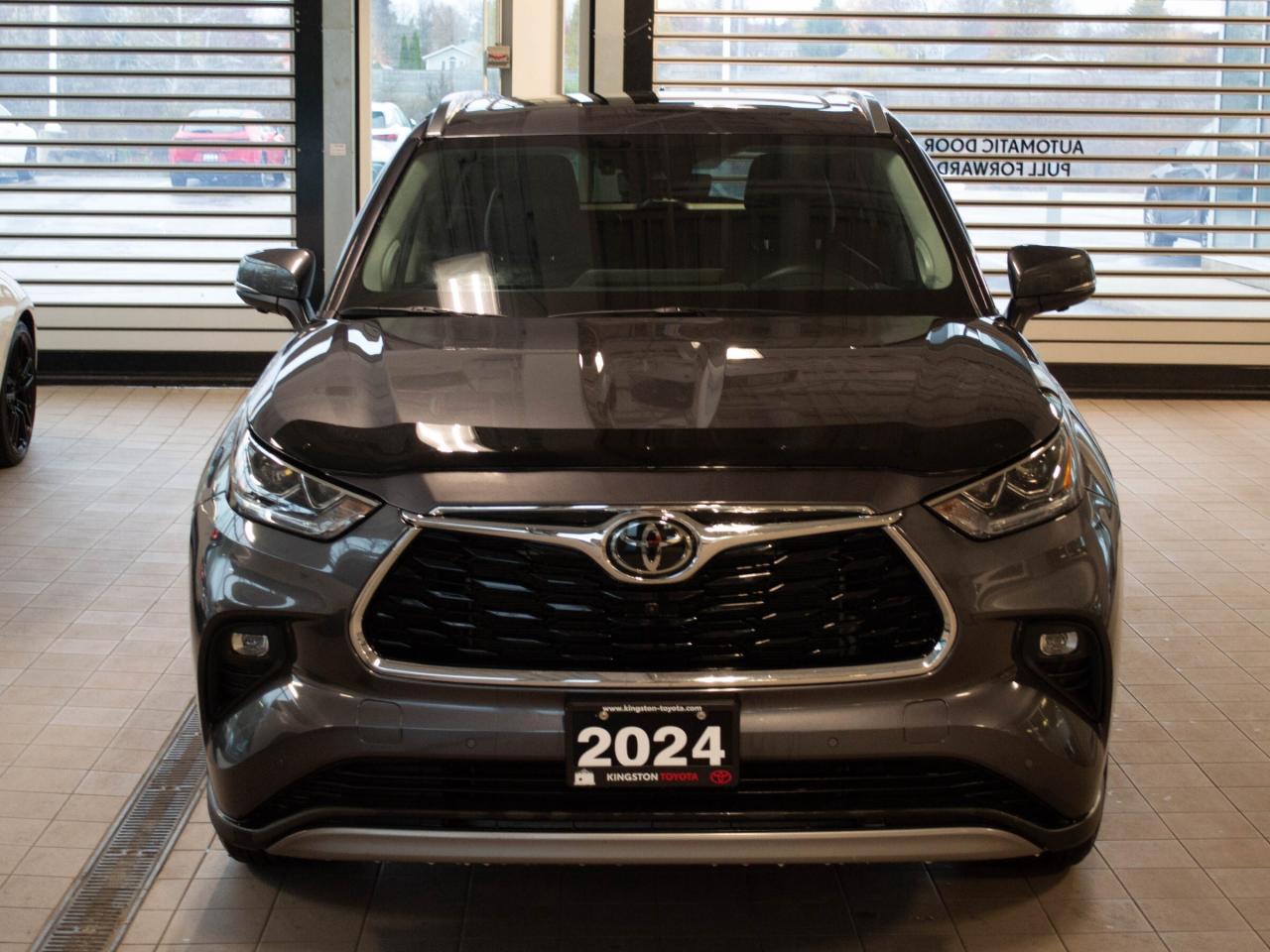 2024 Toyota Highlander LIMITED  Photo