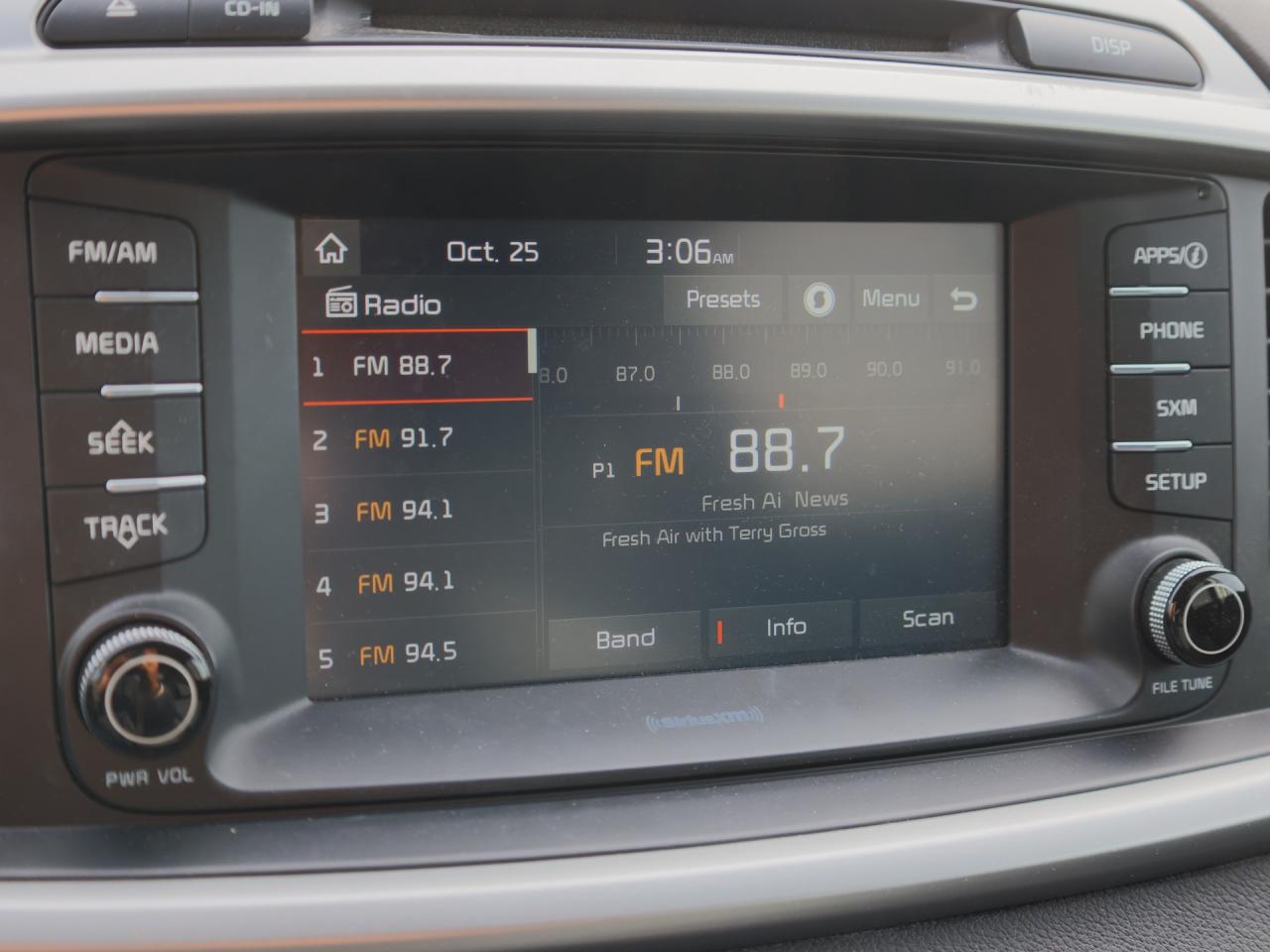 2017 Kia Sorento LX Turbo   AWD   Htd Seats   CarPlay   Rear Camera Photo