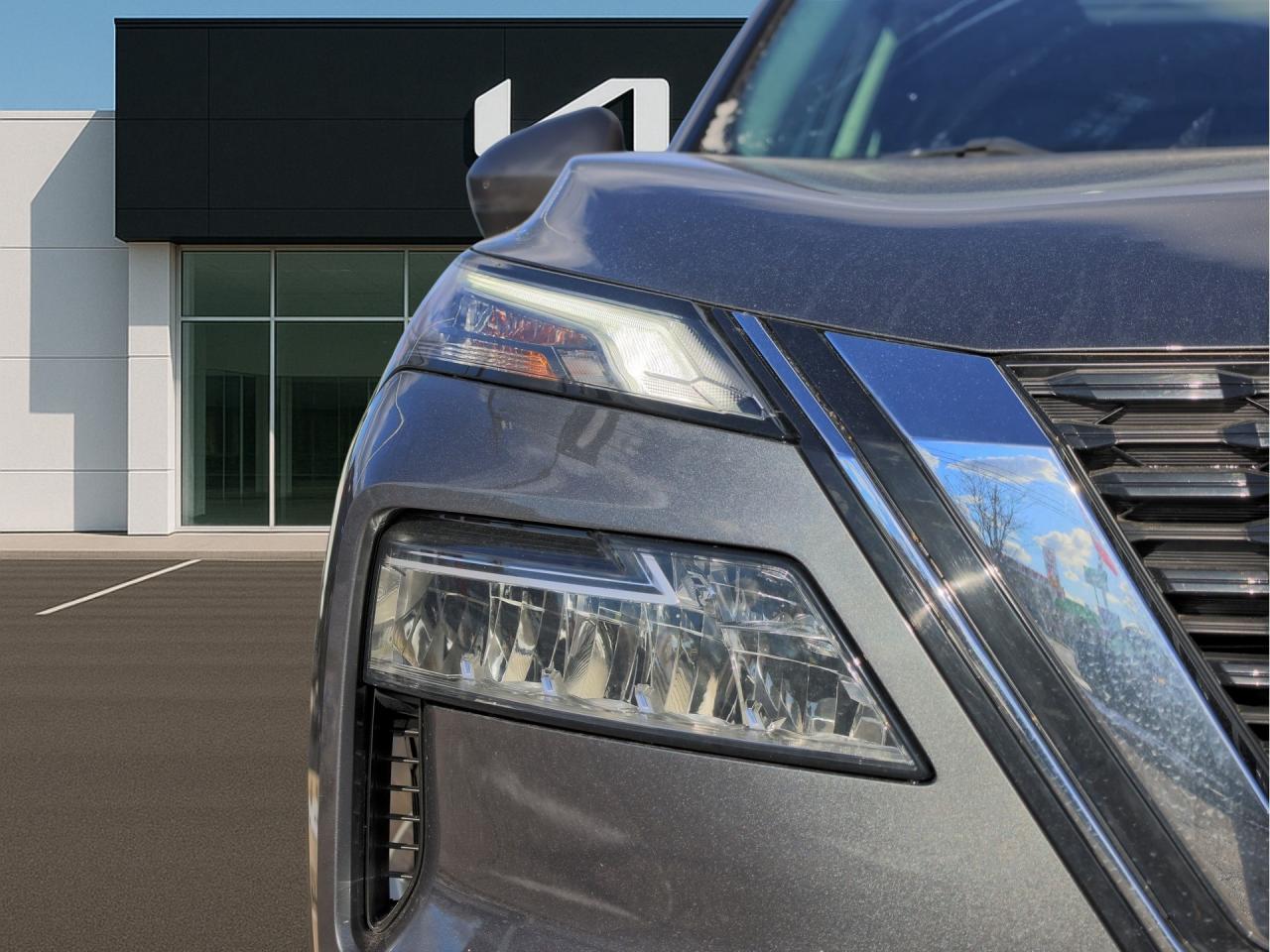 2021 Nissan Rogue SV AWD   360° Cam   Power Liftgate   Remote Start Photo4