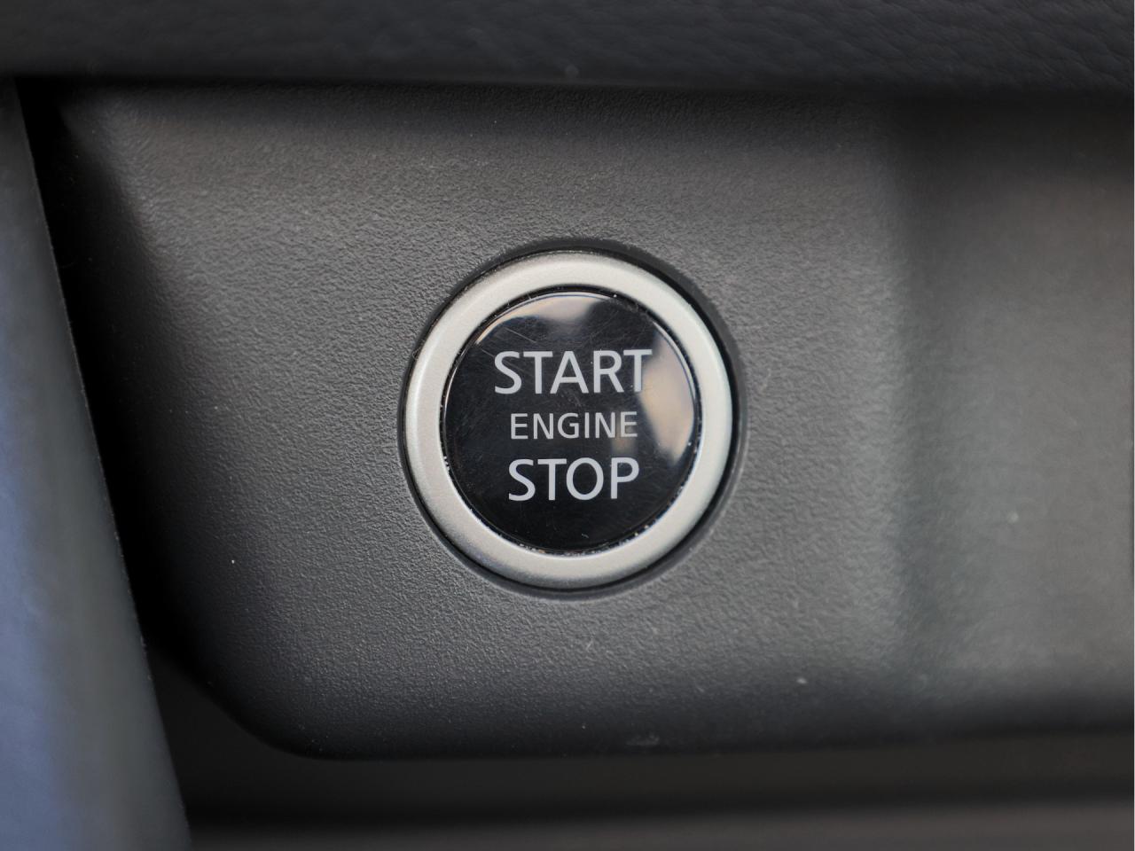 2021 Nissan Rogue SV AWD   360° Cam   Power Liftgate   Remote Start Photo