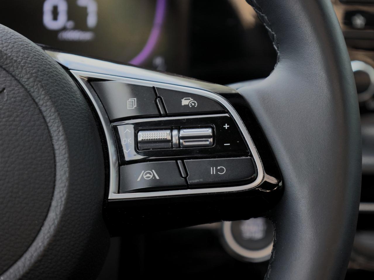 2024 Kia Seltos EX AWD   Htd Seats   Apple CarPlay   Blind Spot Photo