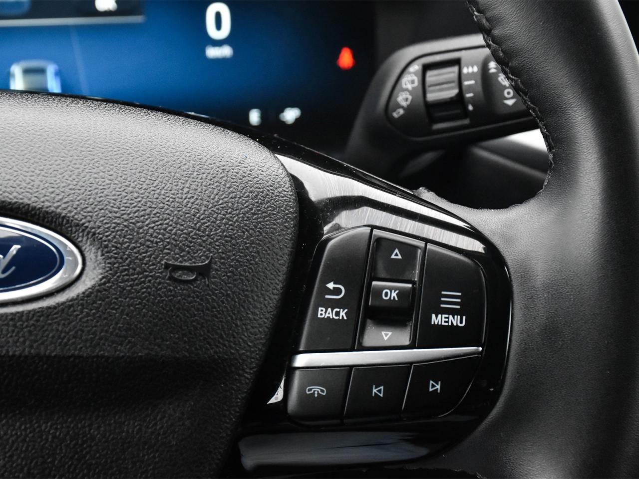 2023 Ford Escape Platinum Photo