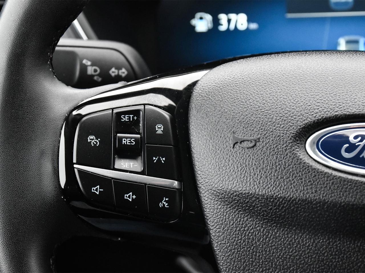 2023 Ford Escape Platinum Photo