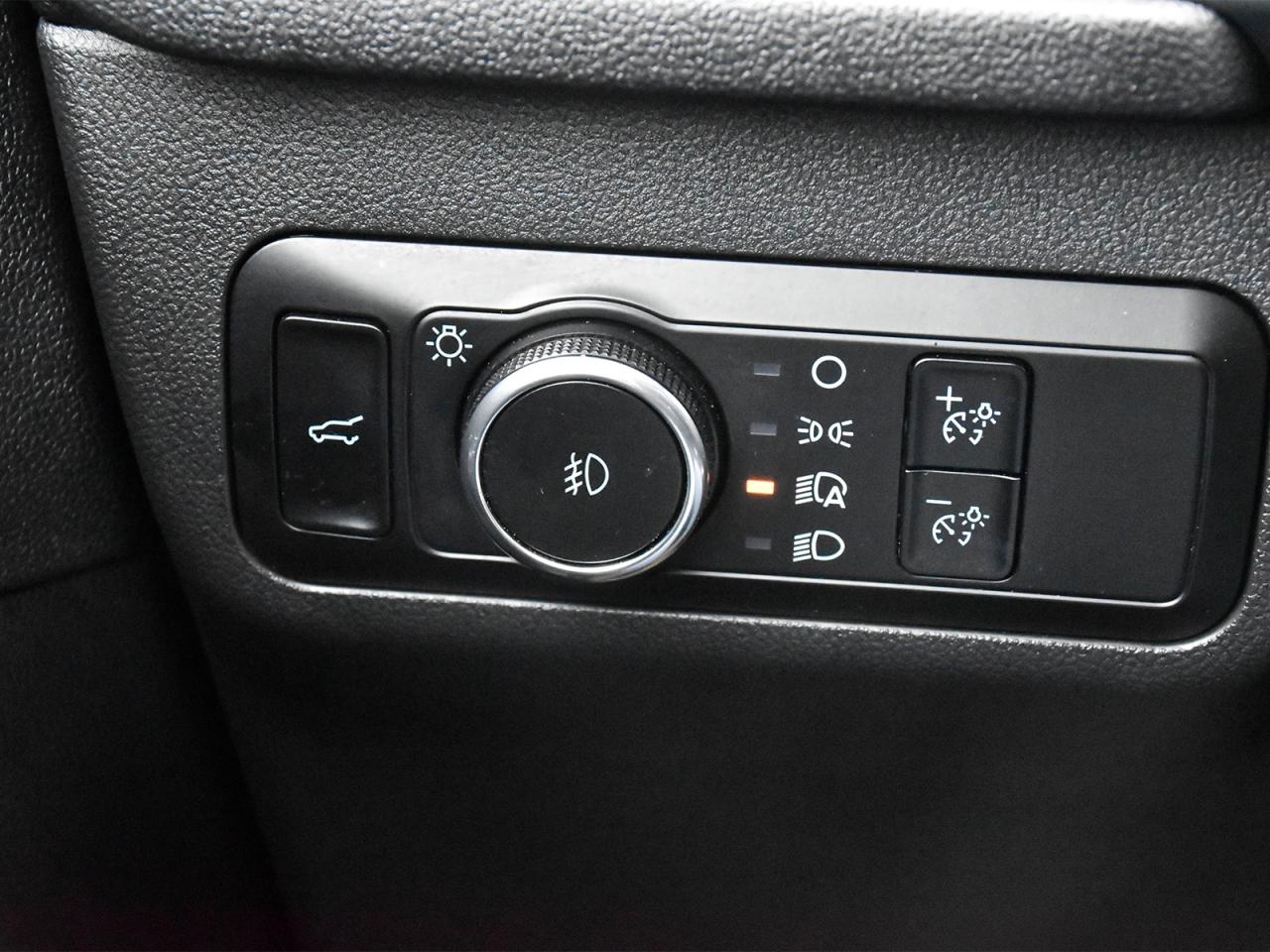 2023 Ford Escape Platinum Photo