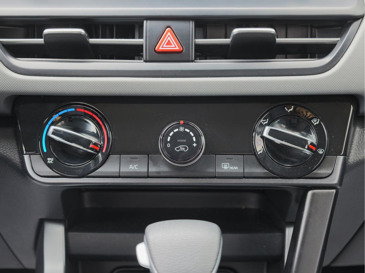 2024 Kia Seltos LX AWD   Heated Seats   CarPlay   Lane Keep Assist Photo