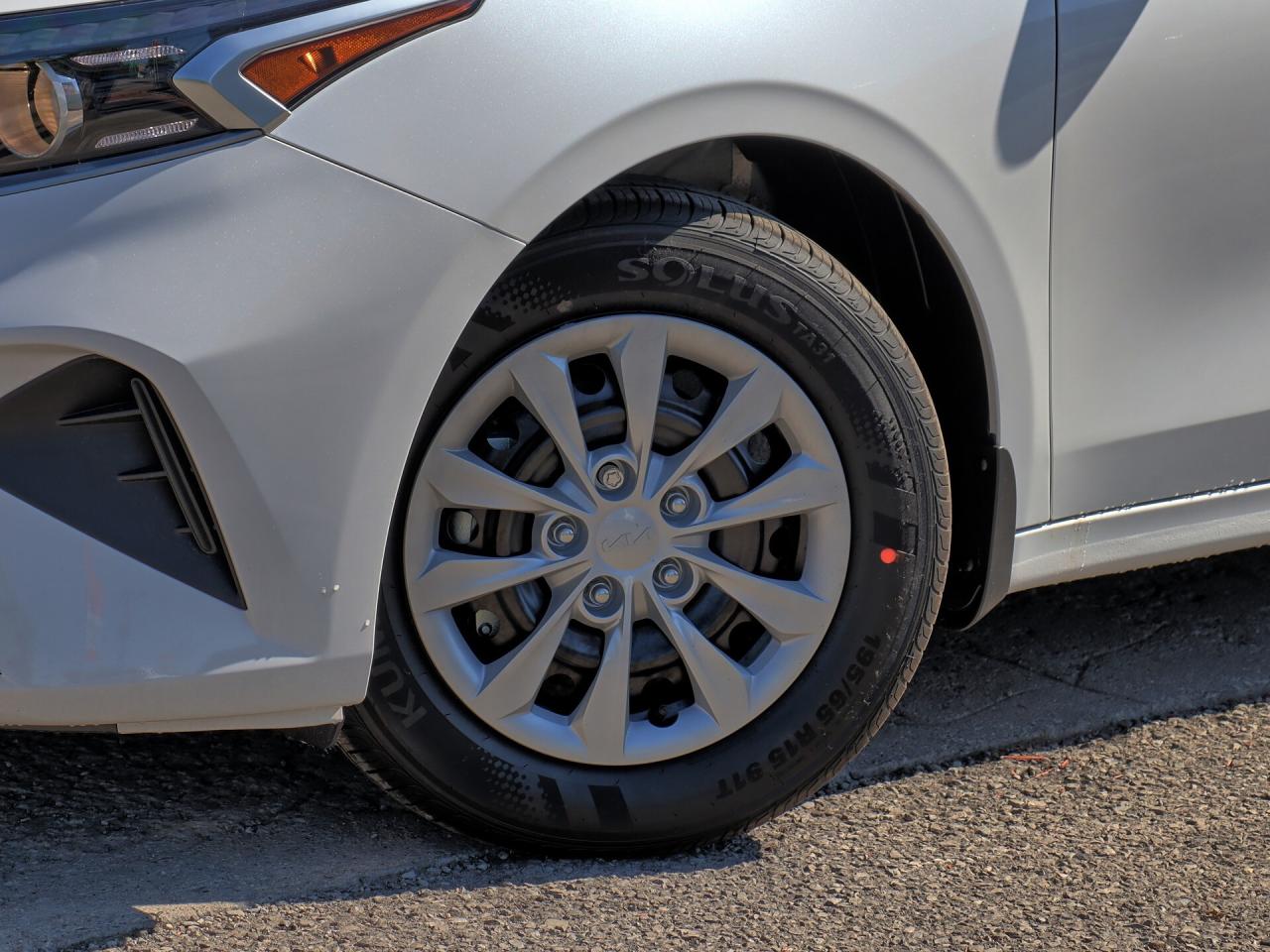 2024 Kia Forte LX   Dealer Demo Photo2