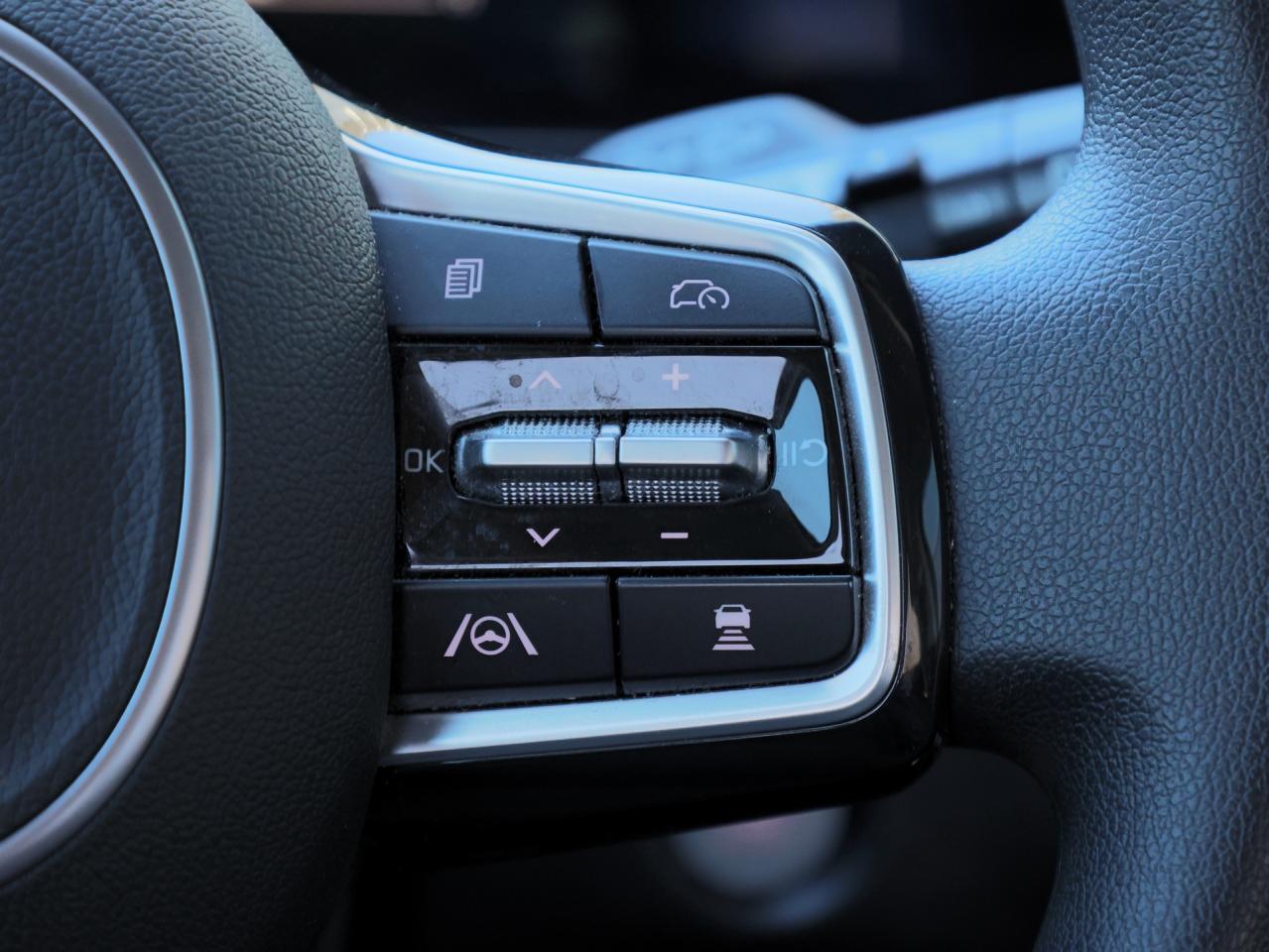 2024 Kia Sorento LX AWD   Lane Assist   Heated Seat   Cruise Photo