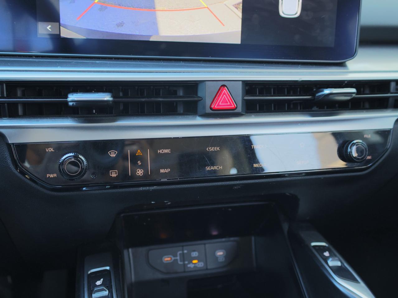 2024 Kia Sorento LX AWD   Lane Assist   Heated Seat   Cruise Photo