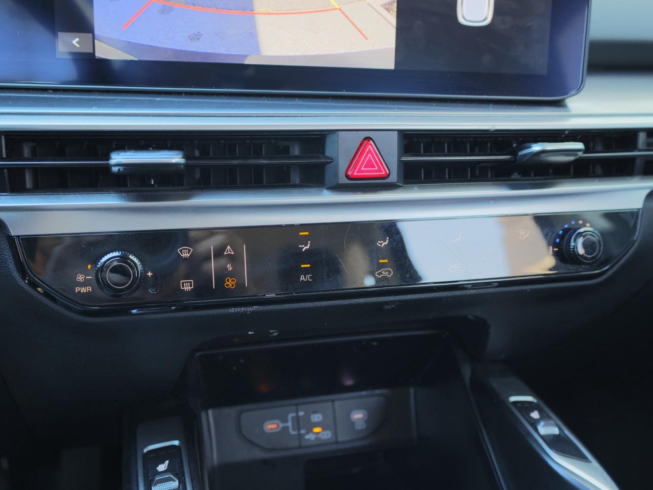 2024 Kia Sorento LX AWD   Lane Assist   Heated Seat   Cruise Photo