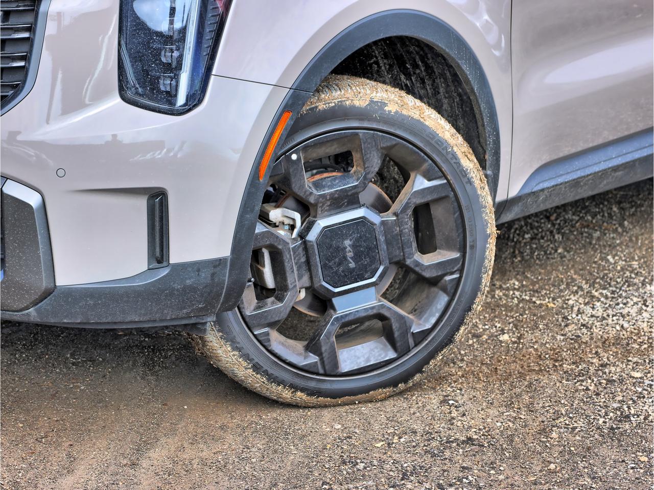 2025 Kia Sorento X-Line AWD   Demonstrator Photo2