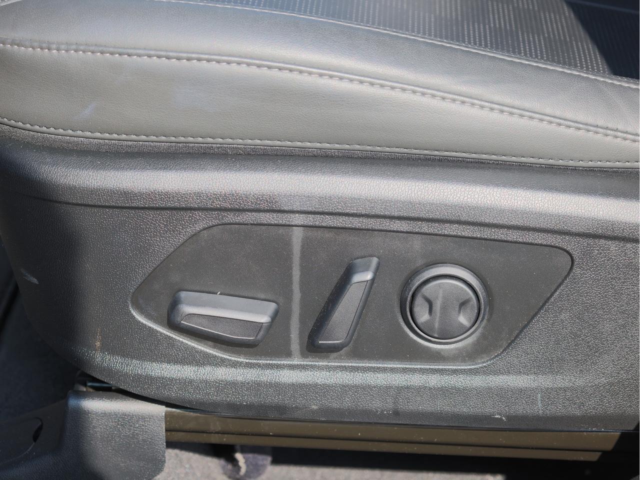 2025 Kia Sorento X-Line AWD   Demonstrator Photo