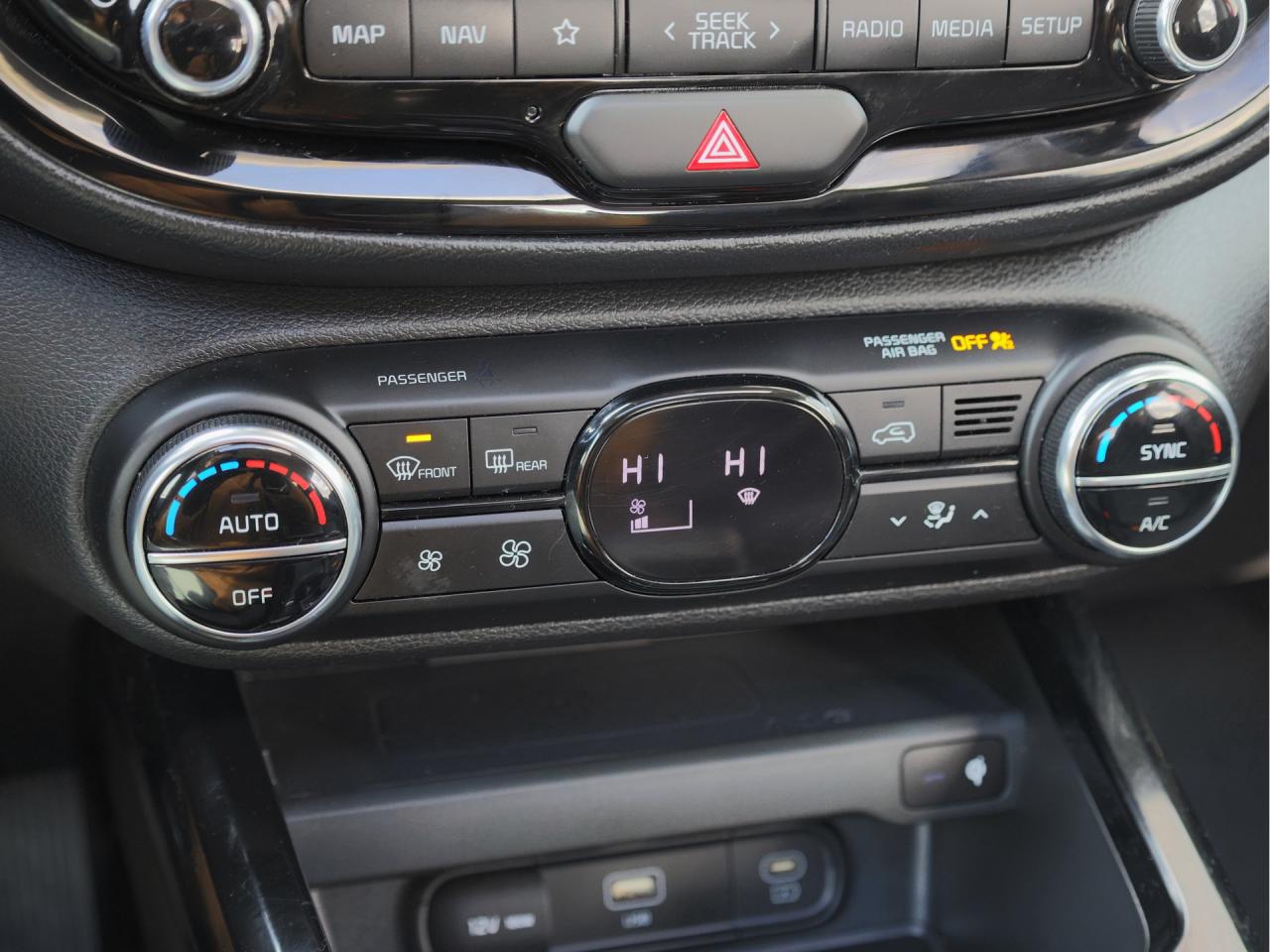 2023 Kia Soul EX Premium   Remote Start   Nav   Power Sunroof Photo