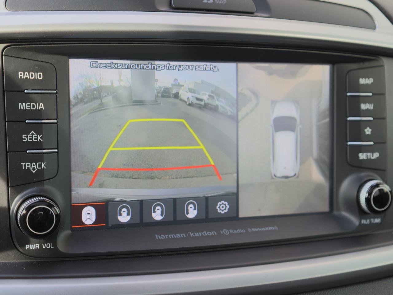 2020 Kia Sorento EX+ AWD   Panoramic Sunroof   Htd Seats   CarPlay Photo