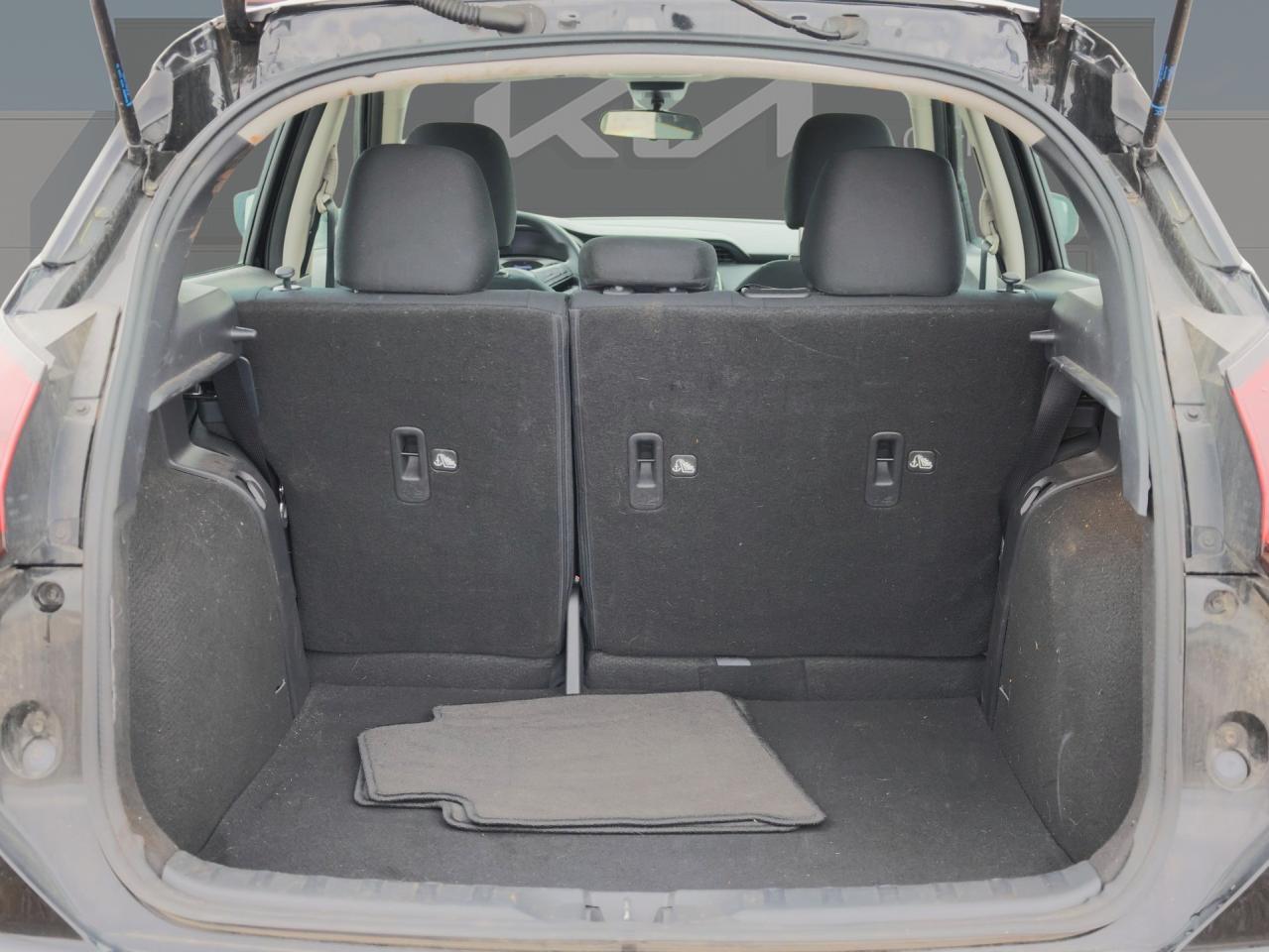 2024 Nissan Kicks S   CarPlay   Blind Spot Warning   Rear Camera Photo