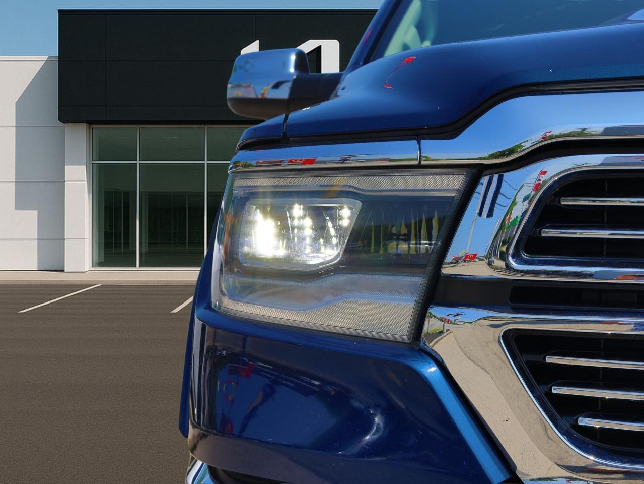 2022 RAM 1500 Laramie 4x4   Climate Ctrl   Htd Steering   Navi Photo4