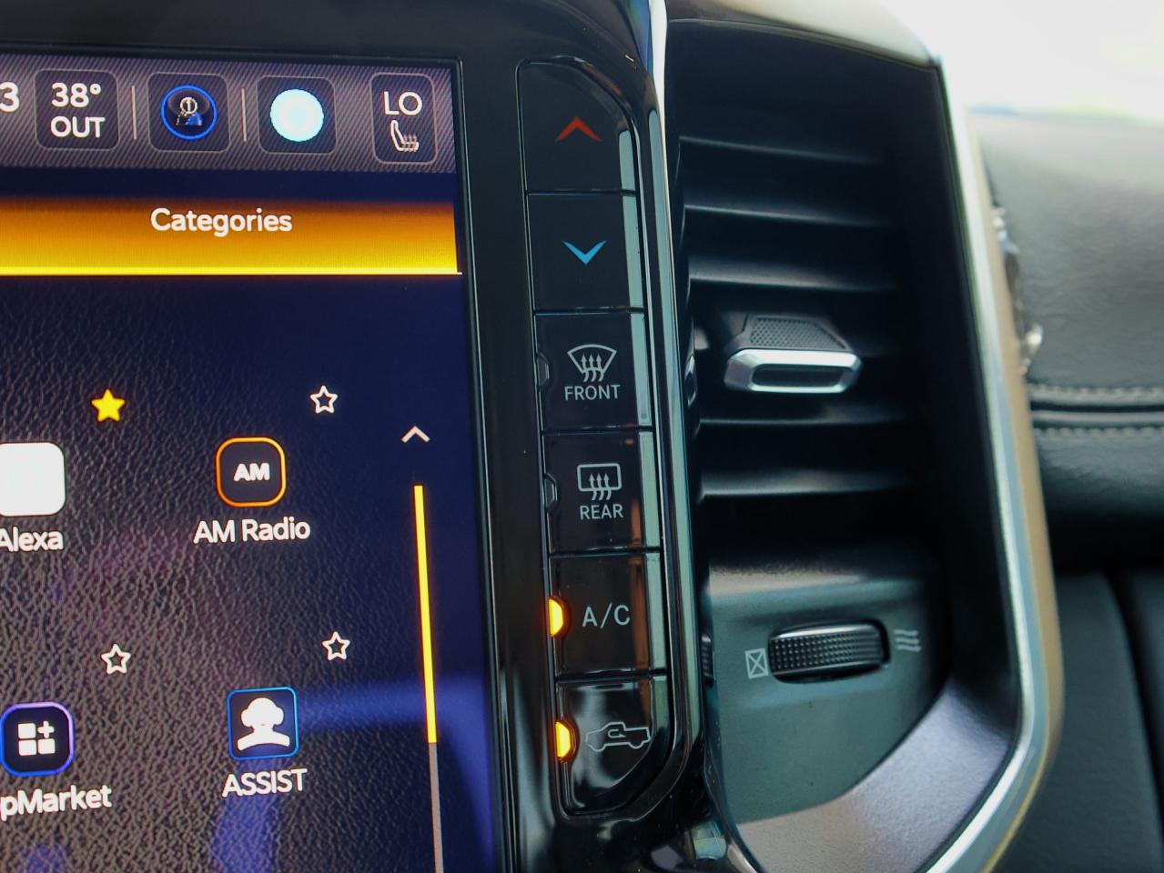 2022 RAM 1500 Laramie 4x4   Climate Ctrl   Htd Steering   Navi Photo