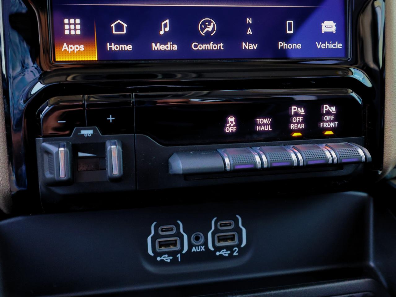 2022 RAM 1500 Laramie 4x4   Climate Ctrl   Htd Steering   Navi Photo