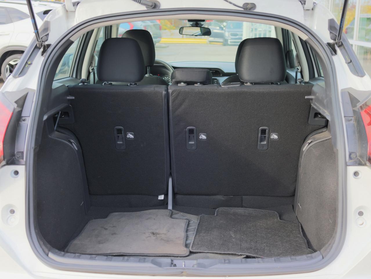 2023 Nissan Kicks SV   Special Edition   Climate Ctrl   Black Alloy Photo