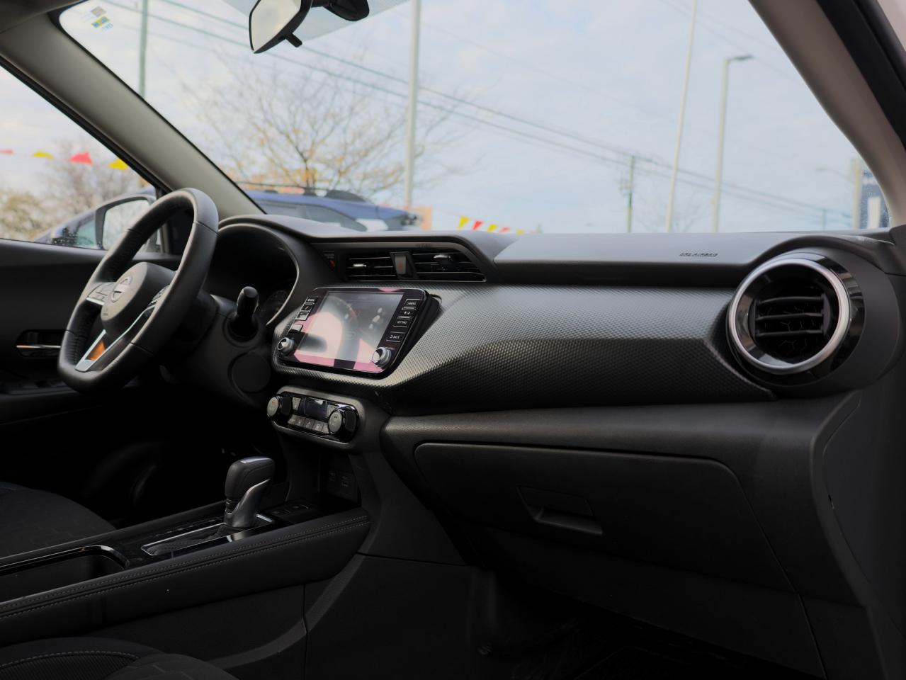 2023 Nissan Kicks SV   Special Edition   Climate Ctrl   Black Alloy Photo