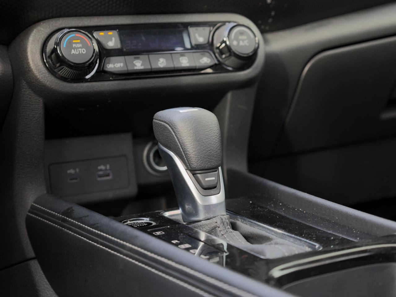 2023 Nissan Kicks SV   Special Edition   Climate Ctrl   Black Alloy Photo