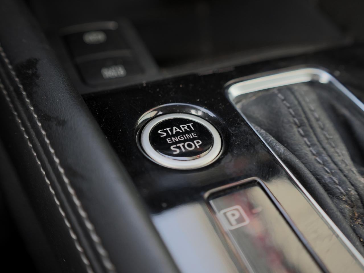 2023 Nissan Kicks SV   Special Edition   Climate Ctrl   Black Alloy Photo