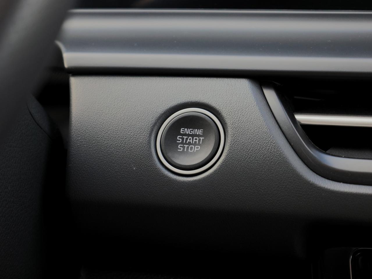 2025 Kia Seltos X-Line   Demo   Black Rims   HUD   Ventilated Seat Photo