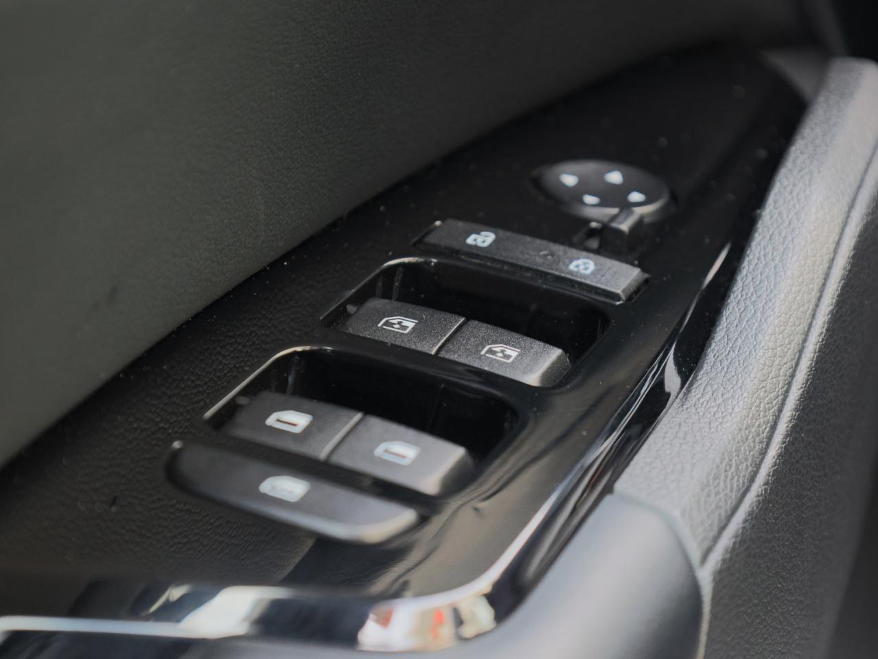 2023 Kia Sportage X-Line Limited   Blindview Monitor   Premium Sound Photo