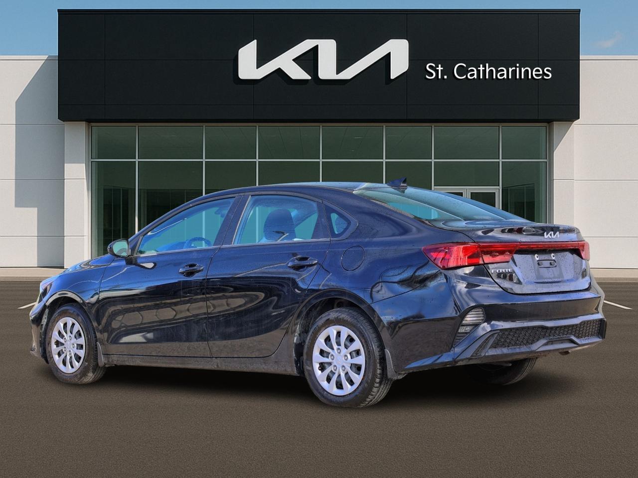 2024 Kia Forte LX   Heated Seats   Apple CarPlay   Rear Camera Photo