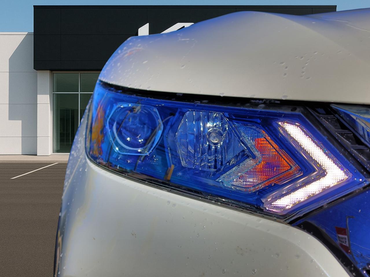 2023 Nissan Qashqai SV AWD   Smart Cruise   Sunroof   Climate Ctrl Photo4