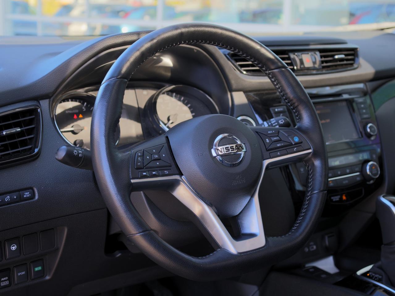 2023 Nissan Qashqai SV AWD   Smart Cruise   Sunroof   Climate Ctrl Photo