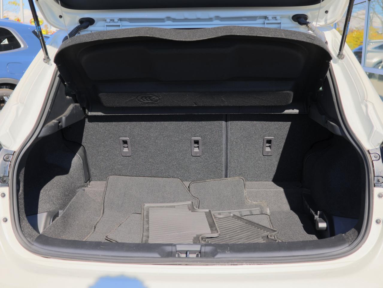 2023 Nissan Qashqai SV AWD   Smart Cruise   Sunroof   Climate Ctrl Photo