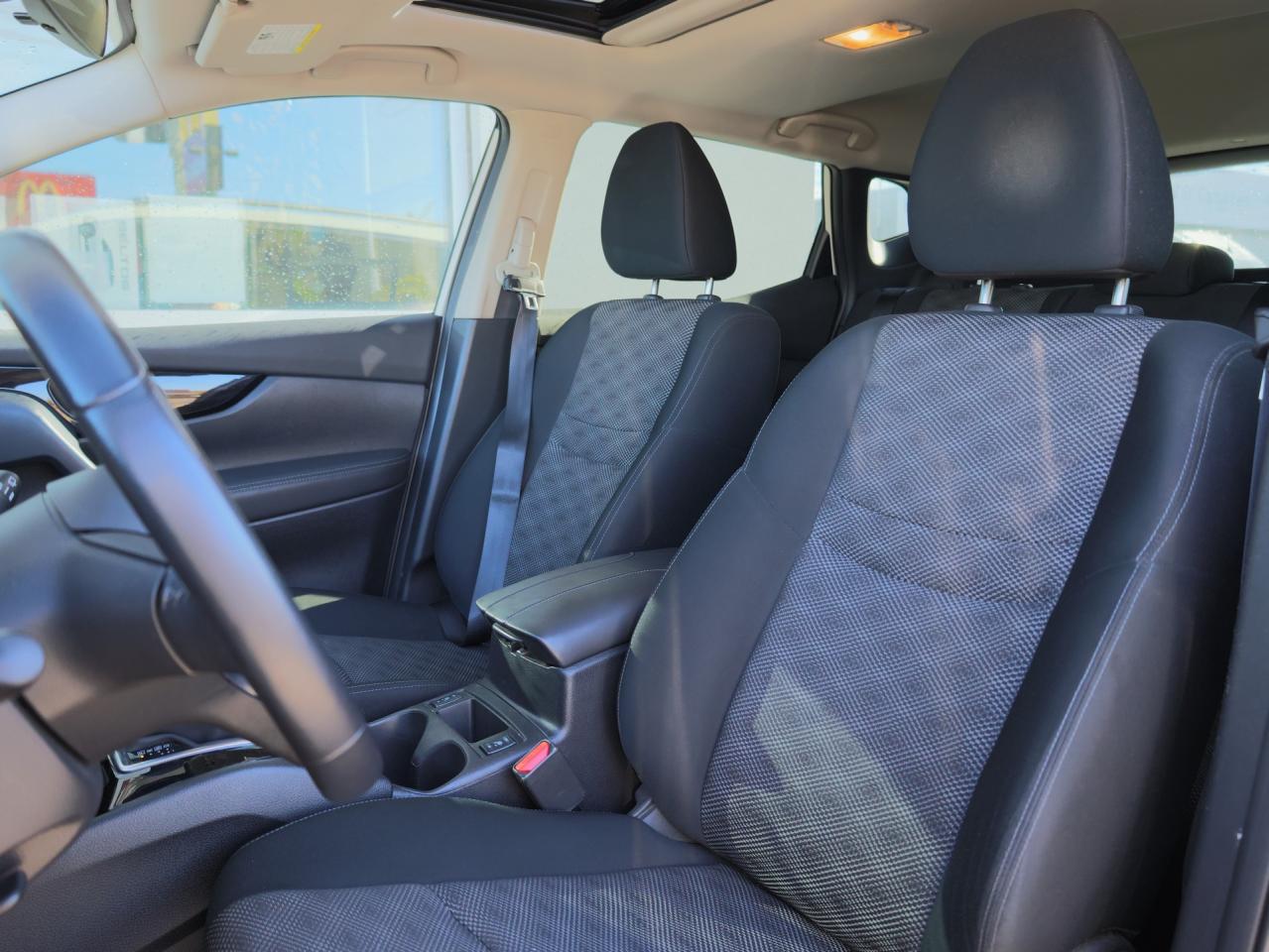 2023 Nissan Qashqai SV AWD   Smart Cruise   Sunroof   Climate Ctrl Photo