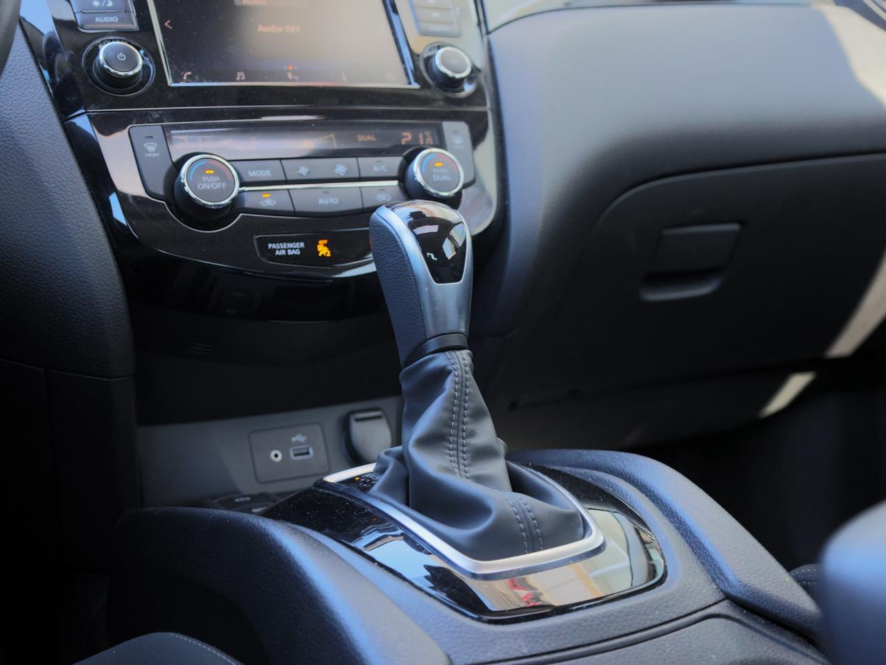 2023 Nissan Qashqai SV AWD   Smart Cruise   Sunroof   Climate Ctrl Photo