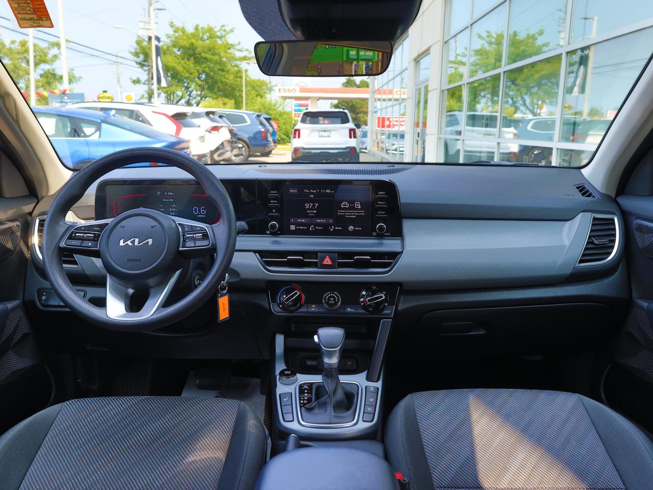 2025 Kia Seltos LX AWD   Blindspot Alert   Heated Seat   Cruise Photo