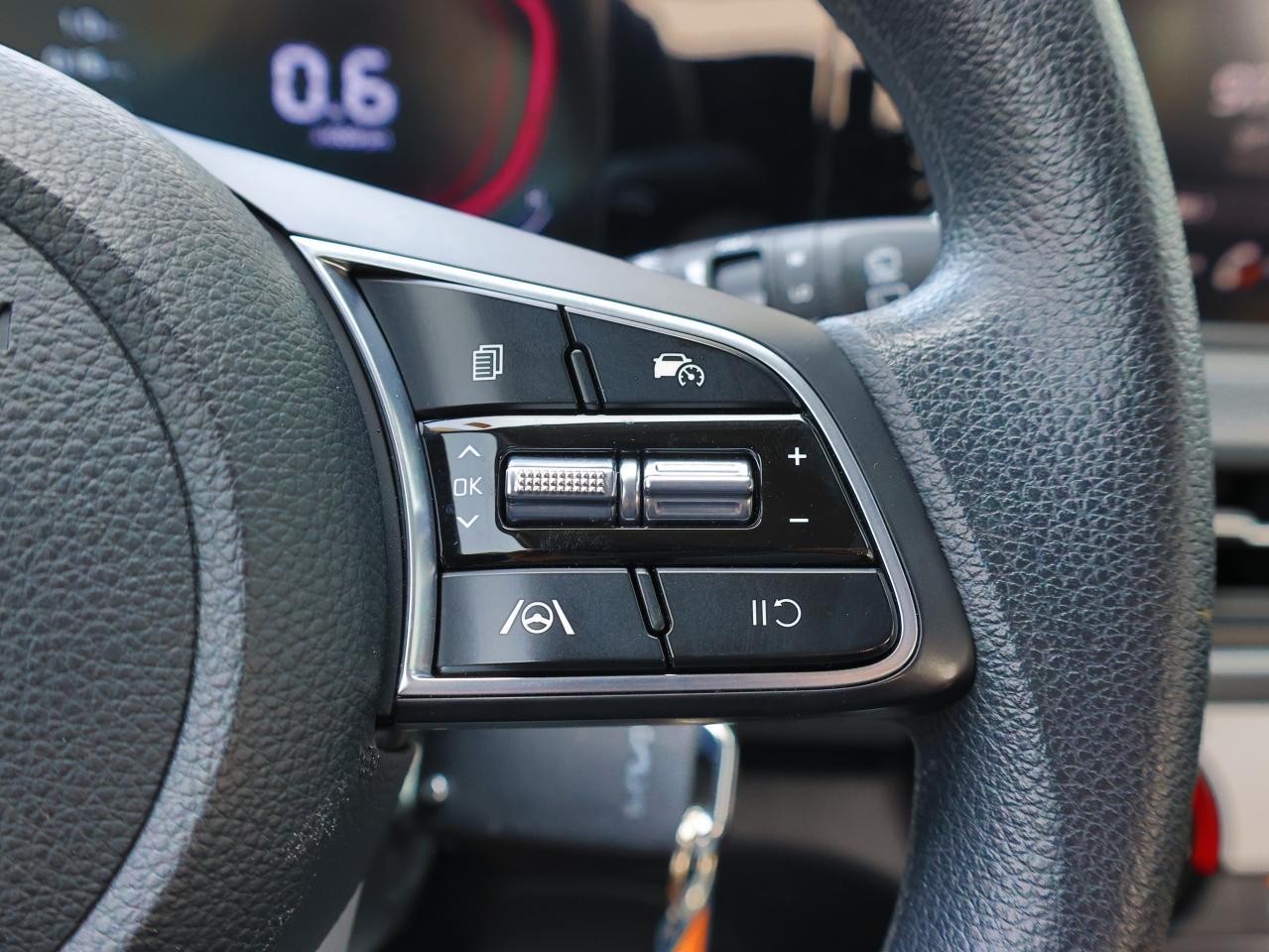 2025 Kia Seltos LX AWD   Blindspot Alert   Heated Seat   Cruise Photo