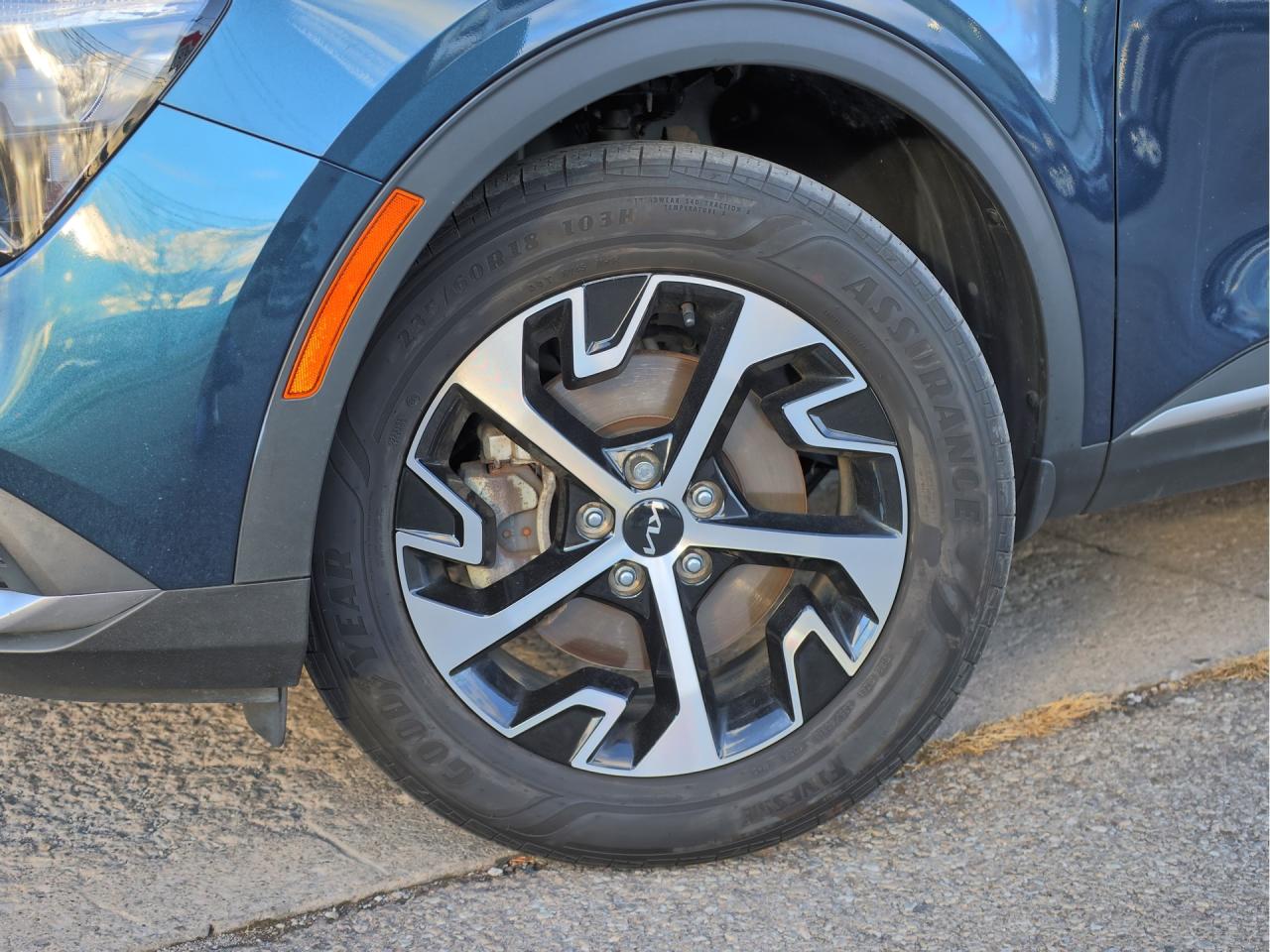 2023 Kia Sportage EX AWD   Panoramic Roof   NAV   Adaptive Cruise Photo