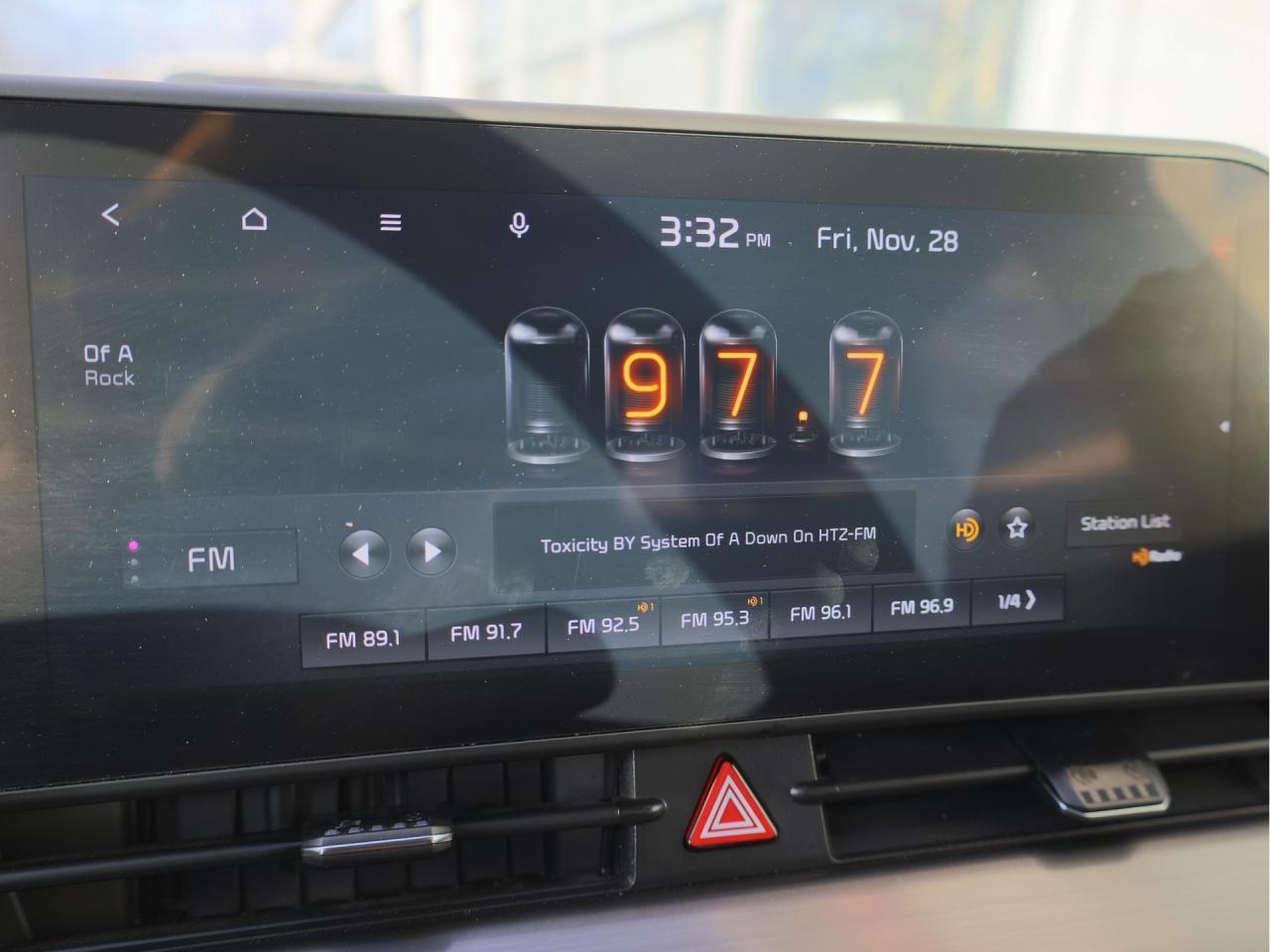 2023 Kia Sportage EX AWD   Panoramic Roof   NAV   Adaptive Cruise Photo