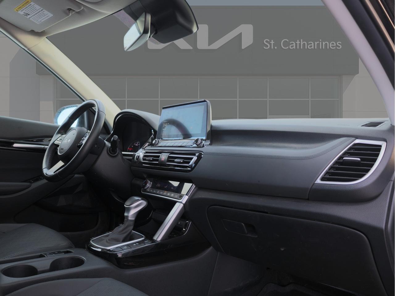 2023 Kia Seltos EX Premium   Navigation   Smart Cruise   Cool Seat Photo