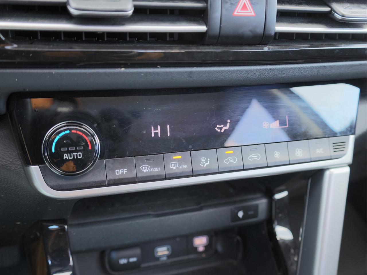 2023 Kia Seltos EX Premium   Navigation   Smart Cruise   Cool Seat Photo