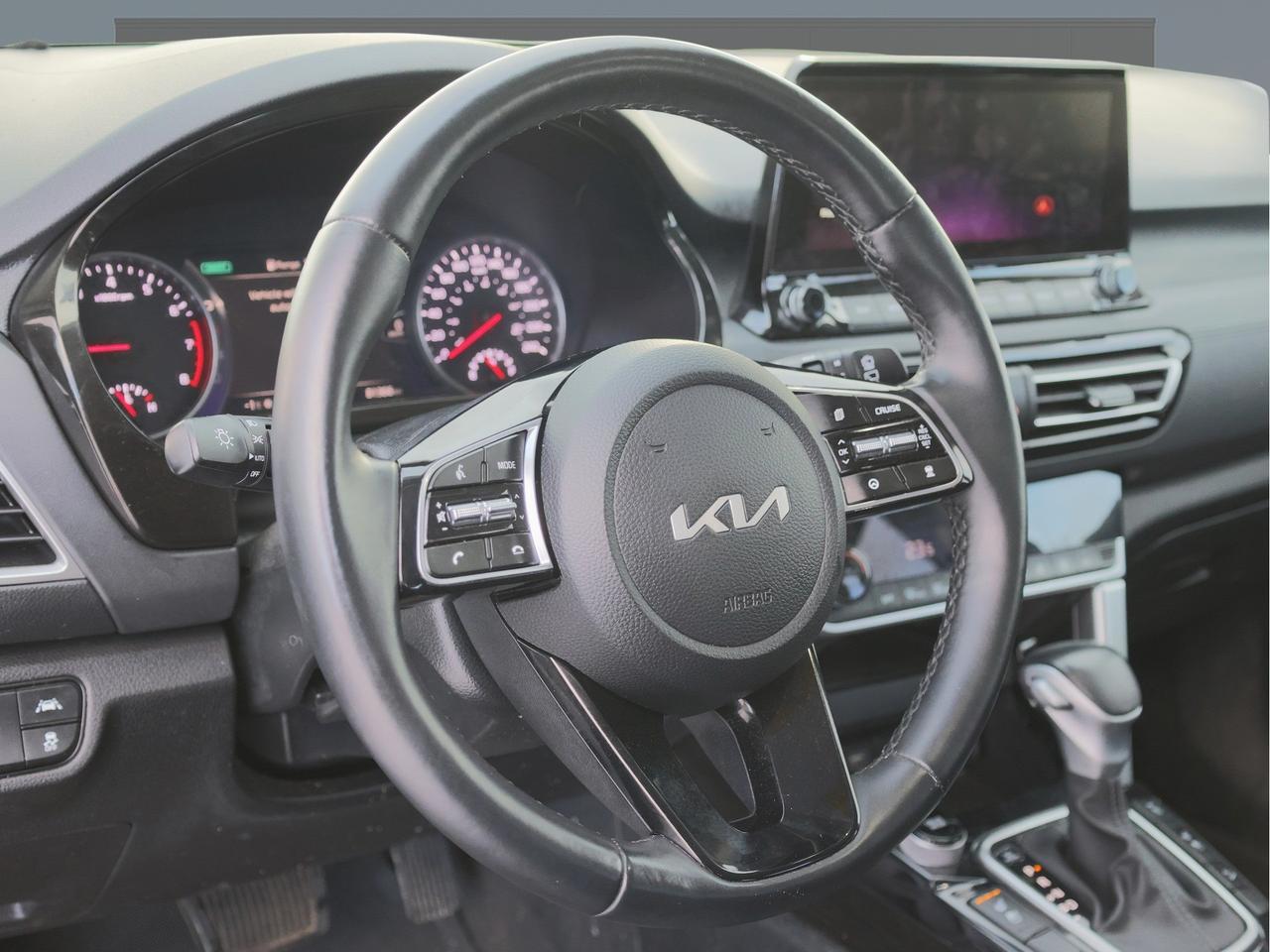 2023 Kia Seltos EX Premium   Navigation   Smart Cruise   Cool Seat Photo