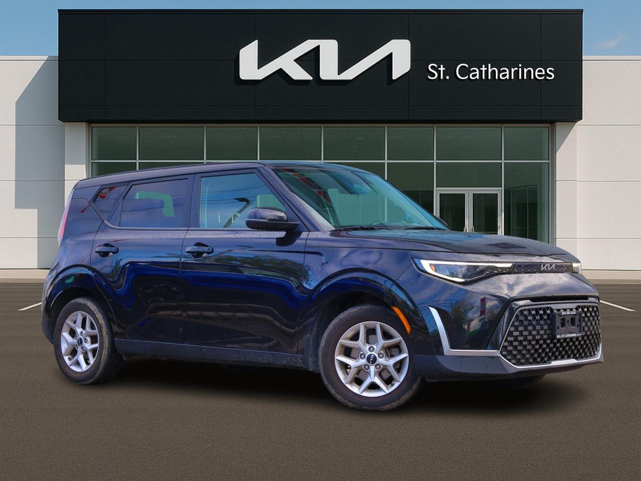 2023 Kia Soul EX   Apple CarPlay   Htd Seats   Blindspot Alrt Photo