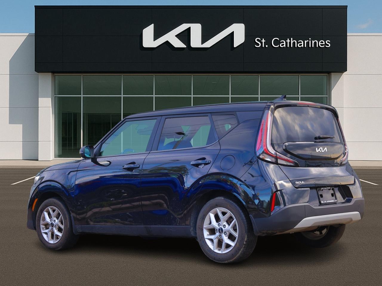 2023 Kia Soul EX   Apple CarPlay   Htd Seats   Blindspot Alrt Photo