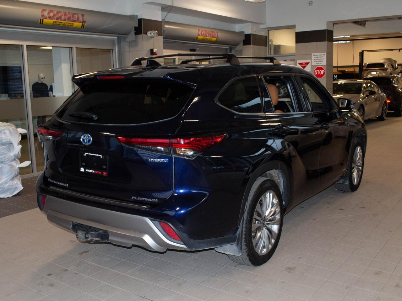 2023 Toyota Highlander Hybrid LIMITED Photo