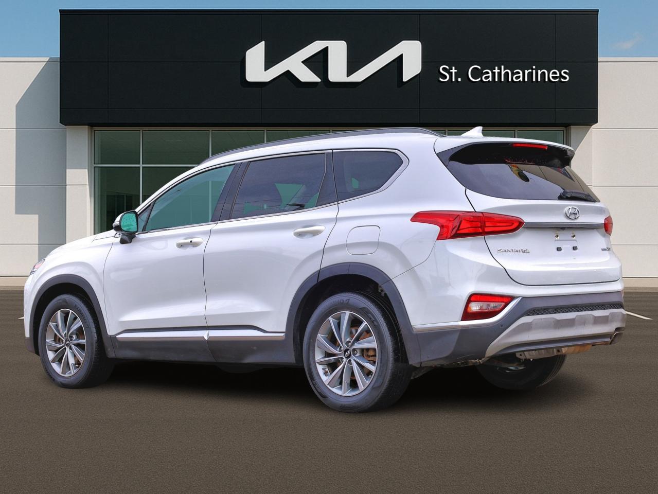 2020 Hyundai Santa Fe Preferred   2.0T AWD   Leather   Panoramic Sunroof Photo